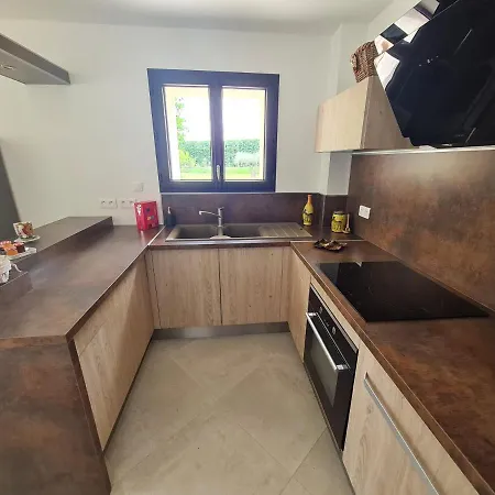 Bed and Breakfast Mas Des Fugueyrolles Cavaillon Exterior foto